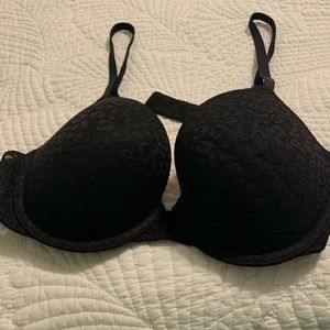 Black Brassiere. New without tags. 38 B